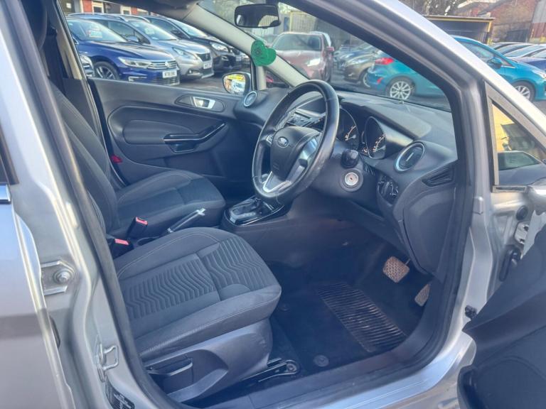 2014 Ford Fiesta 1.6 Zetec 5dr Powershift HATCHBACK PETROL Automatic