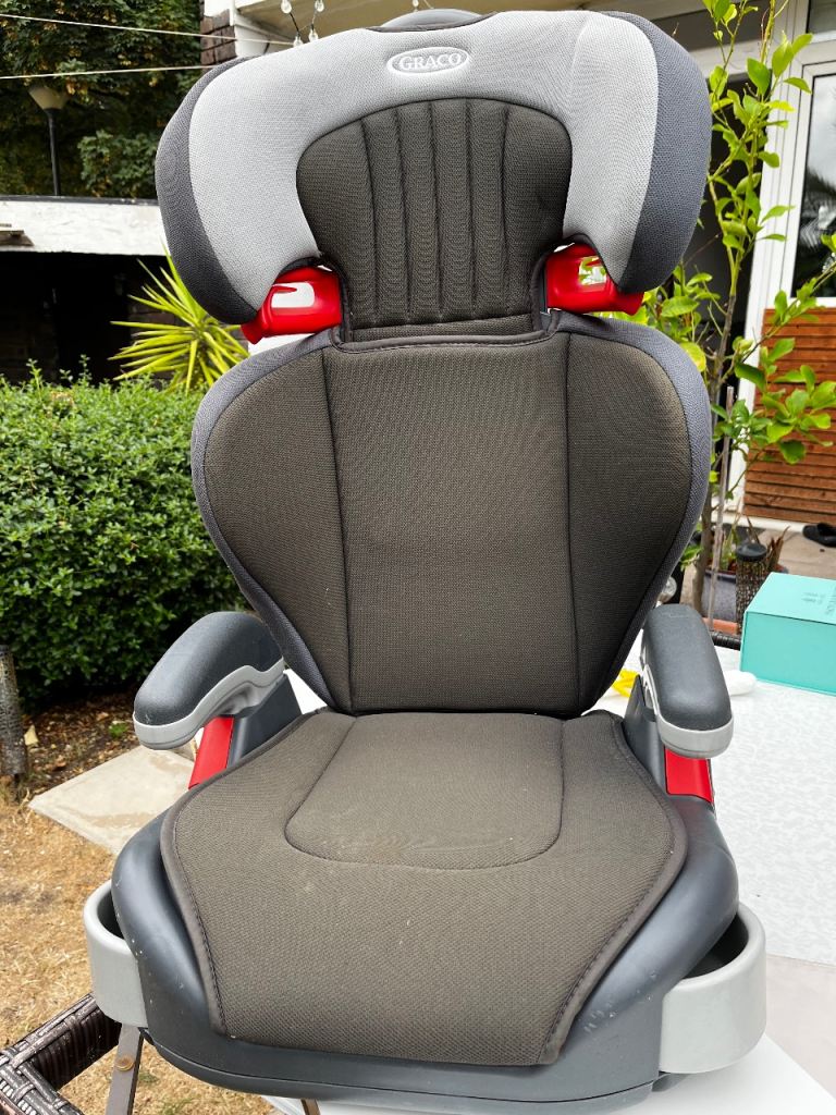 Graco Car Seat 15-36kg – Good Condition, Grey