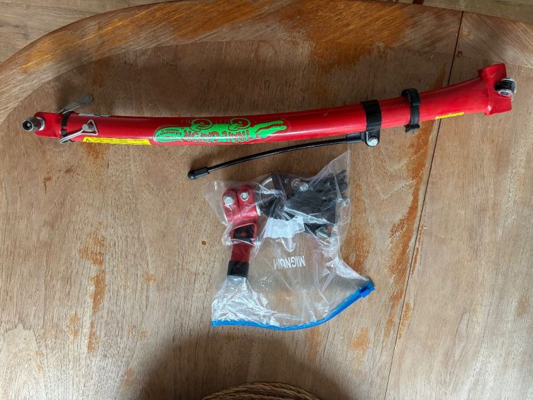 Trail-Gator Tow Bar for Kids Bike – Red, Good Condition