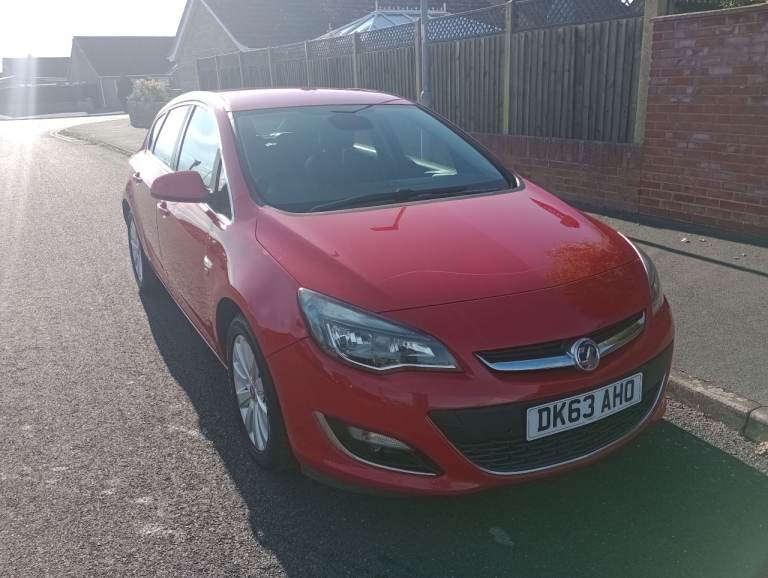 Vauxhall, ASTRA, Hatchback, 2013, Manual, 1956 (cc), 5 doors