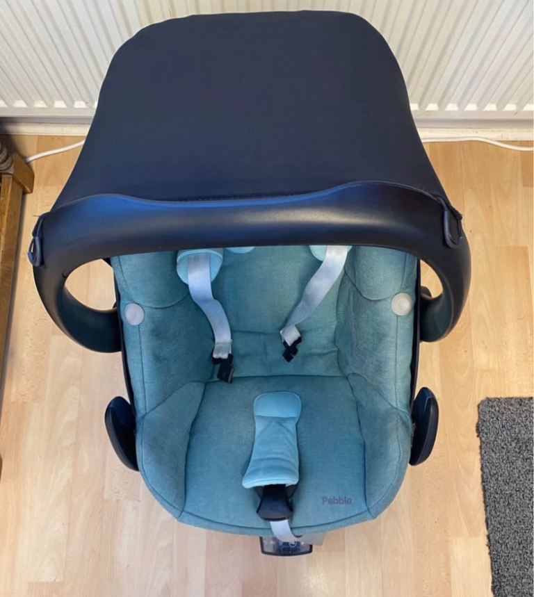 Maxi cosi car seat and isofix 