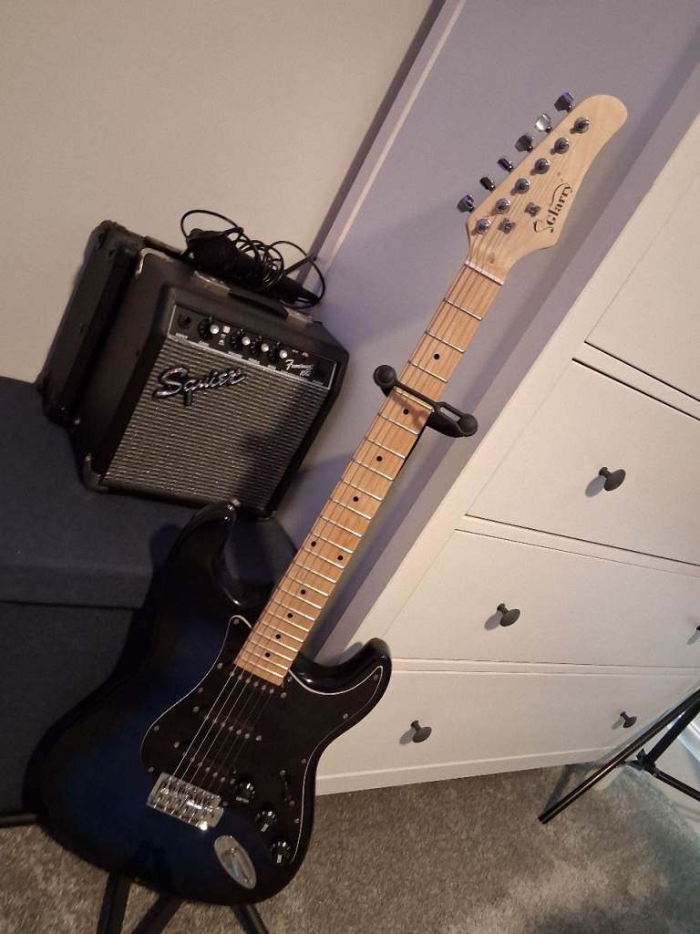 Electric guitar with 30w amp
