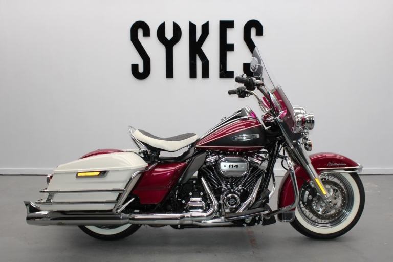 2023 Harley-Davidson Highway king in Hi-Fi Magenta No. 488 of 750