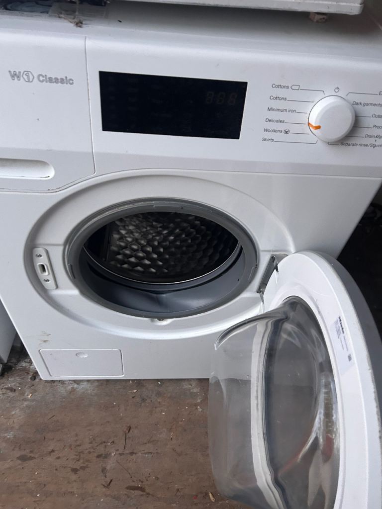 Miele 8kg washing machine in good condition perfectly working free delivery 