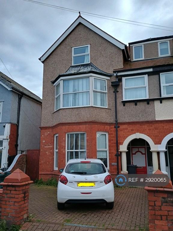 5 bedroom flat in Mostyn Avenue, Llandudno, LL30 (5 bed) (#2920065)