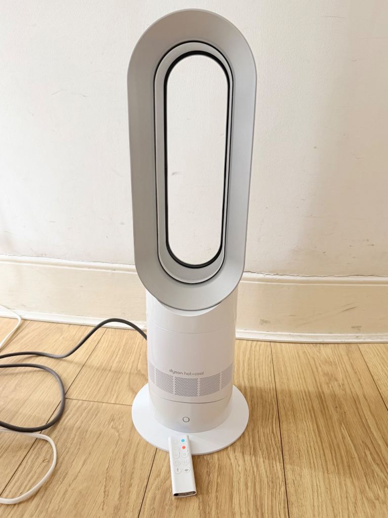 Dyson Hot Cool Jet Focus AM09 White/Nickel Fan Heater with Remote