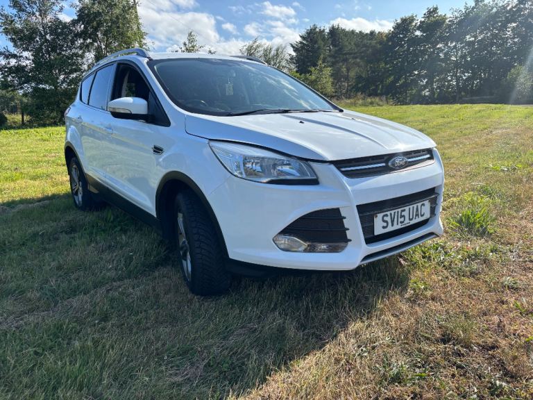 Ford, KUGA, Hatchback, 2015, Manual, 1997 (cc), 5 doors