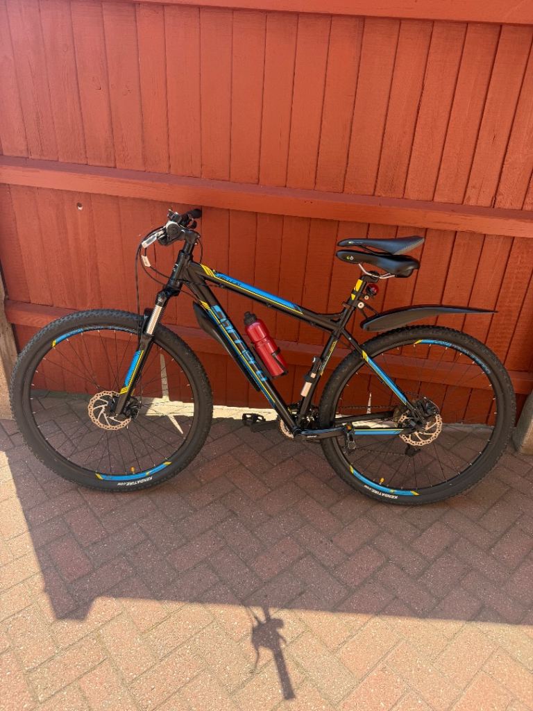 Carrera Hellcat Mountain Bike