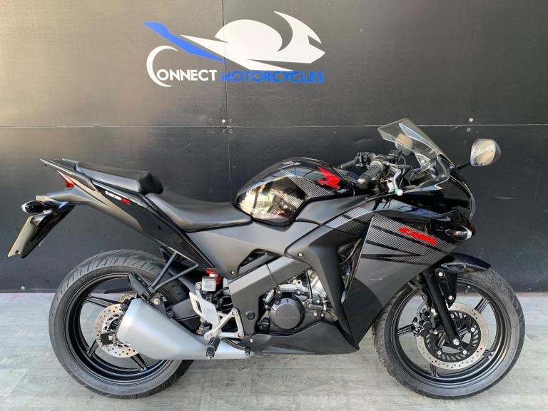 HONDA CBR 125 R 2016 LEARNER LEGAL HPI CLEAR