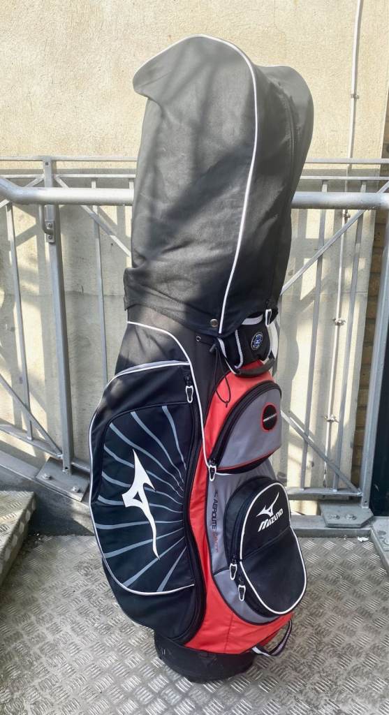 GREAT CONDITION MIZUNO CART / TROLLEY Bag - £75 - CASH ON COLLECTION ONLY 