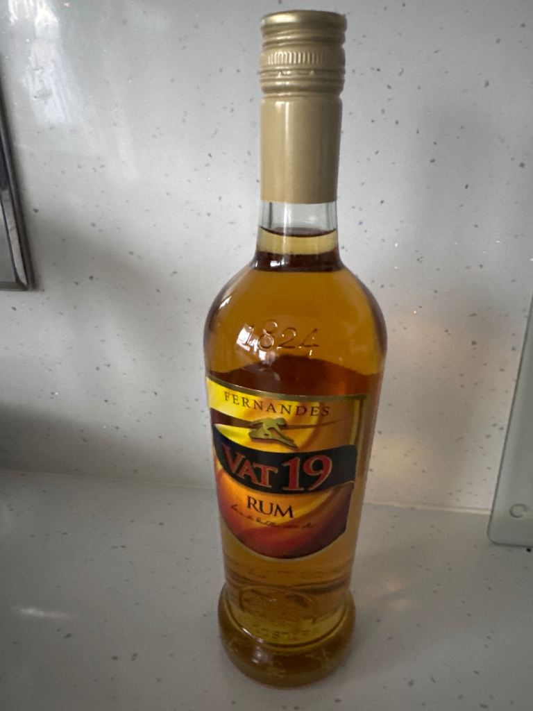 VAT19 Rum 750mls