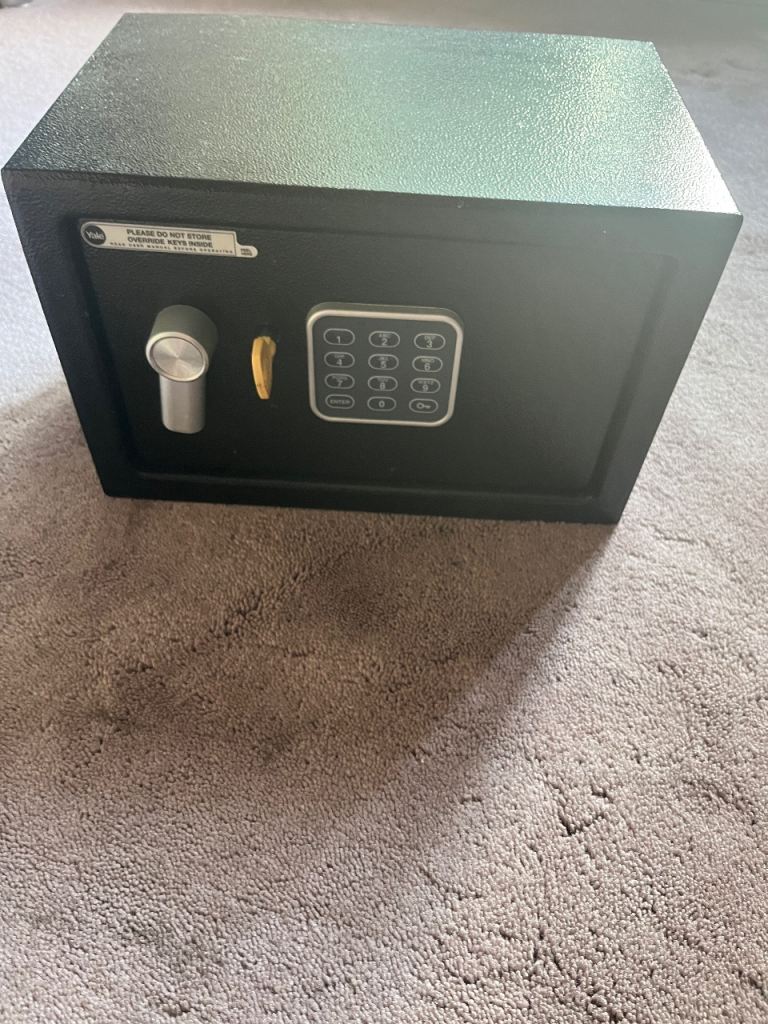 Yale Small Digital Home Safe – Black 