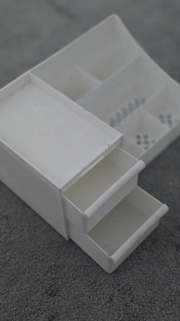 White Plastic Cosmetic Makeup Organizer Box with Drawer