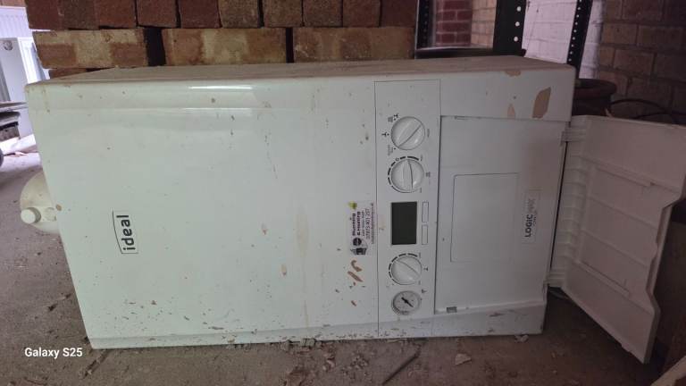 Ideal Logic Max Combi C34 (35kW) Gas Boiler