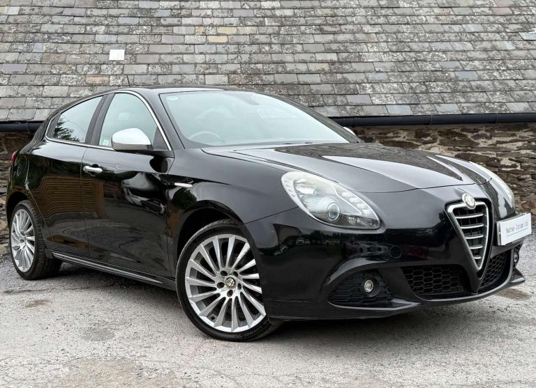 image for 2012 Alfa Romeo Giulietta 1.6 Giulietta Veloce JTDM-2 5dr Hatchback Diesel Manual