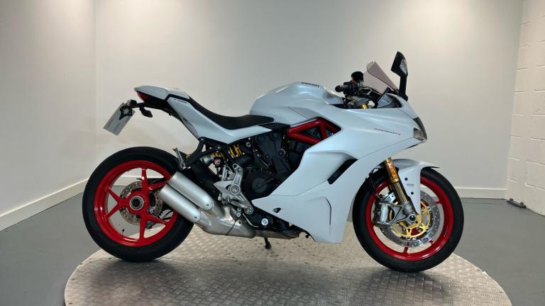 2021 Ducati Supersport S 950 - White (20MY) SPORTS Petrol Manual