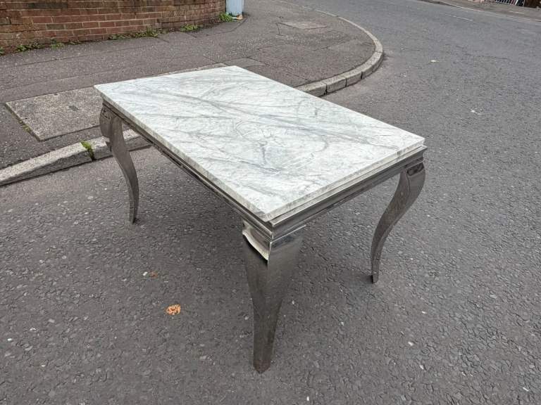 Marble dining room table   Only £75