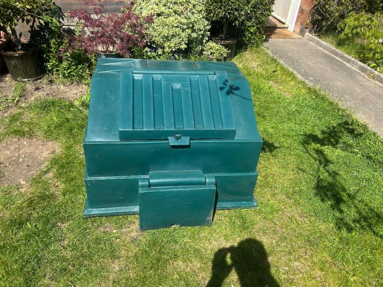 Large Green Plastic Composter Bin for Garden Waste