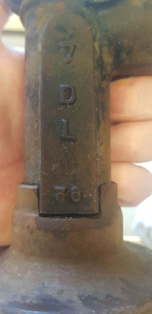 Vintage shelly car jack 1936