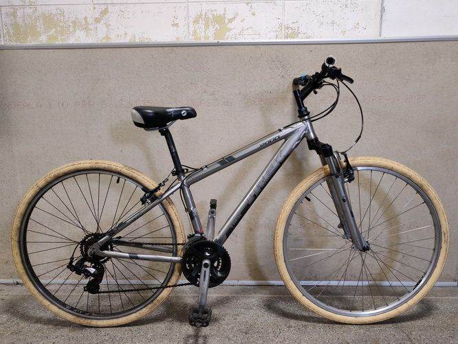 image for Trek 7000 Hybrid Bike