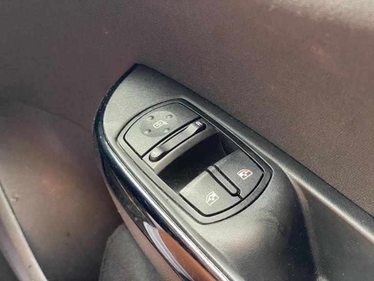 2017 Vauxhall Corsa 1.4i ecoTEC Energy Euro 6 5dr (a/c) Hatchback Petrol Manual