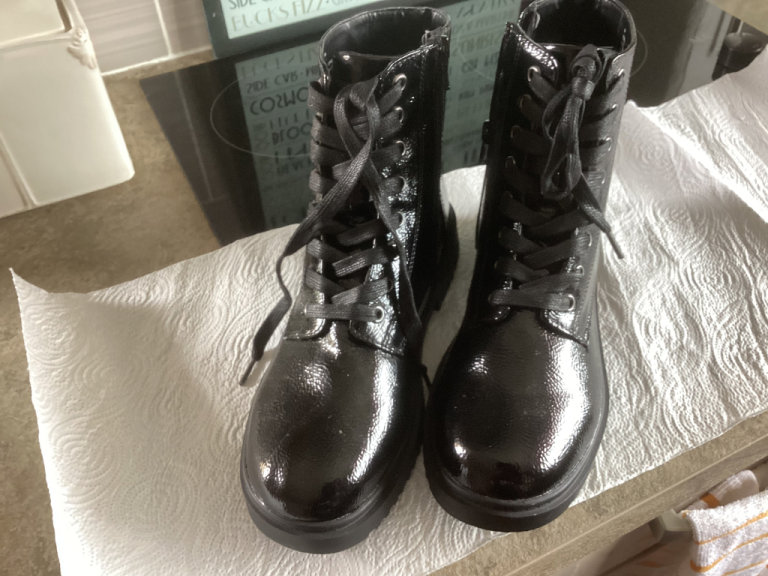 LADIES BLACK FASHION BOOTS SIZE 6 NEW £10