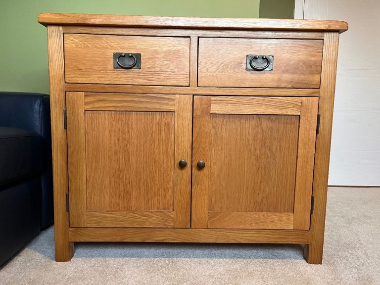 Oak sideboard or tv unit