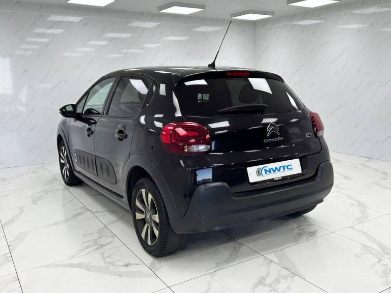 2017 Citroen C3 1.2 PureTech Flair Hatchback 5dr Petrol Manual Euro 6 (82 ps)  F/S/H X8! 2  Hatch...