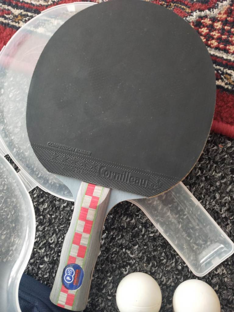 Cornilleau table tennis bat/ balls