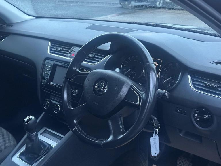 2013 Skoda Octavia 1.6 TDI SE Euro 5 (s/s) 5dr ESTATE Diesel Manual