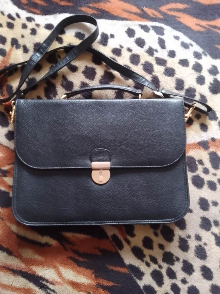 Black Faux Leather Ladies Briefcase/Bag 