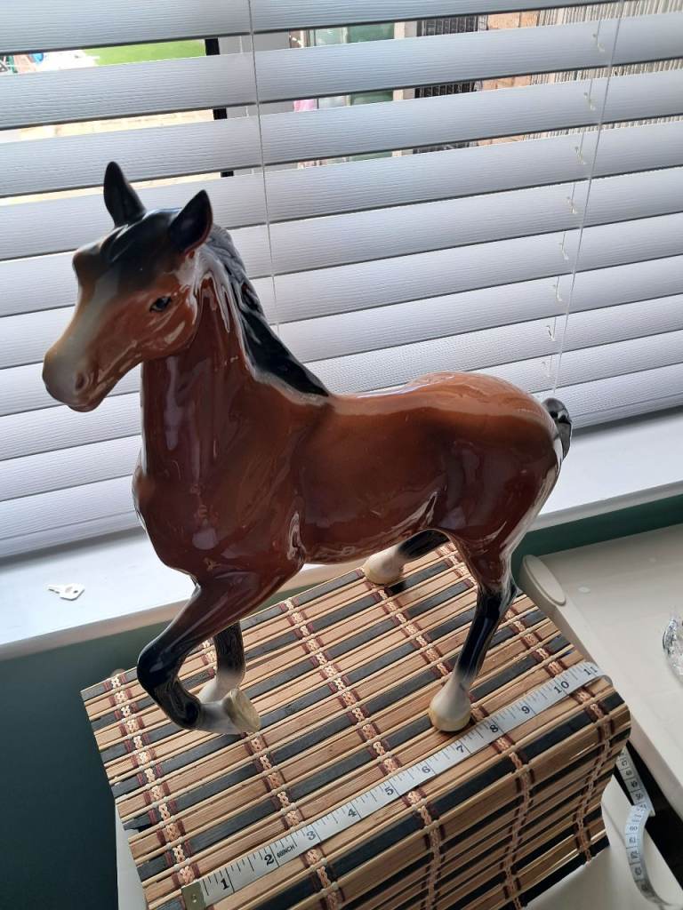 Large Melba Ware Horse