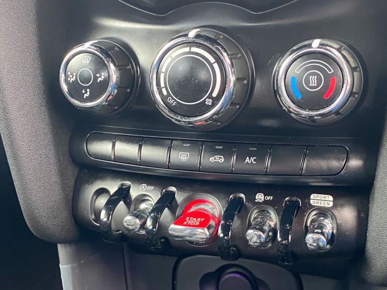 2020 MINI Hatch 1.5 Cooper Sport II 5dr - JCW Styling &amp; Mini Driving Modes &amp; Cruise HATCH...