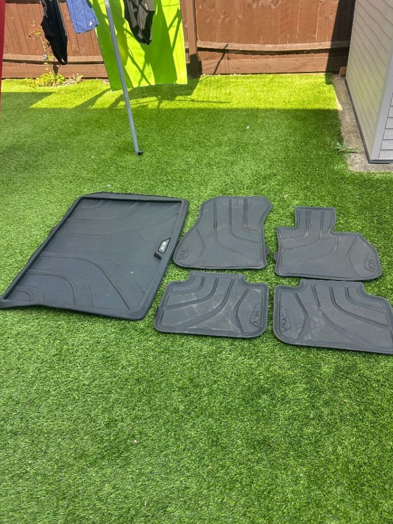 Genuine bmw x2 car mats and bootliner 