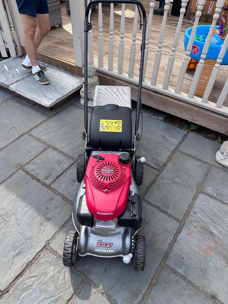 Honda Izy Petrol Push Lawn Mower