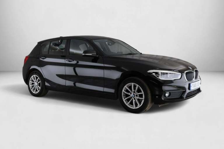 2018 BMW 1 Series 116d SE Business 5dr [Nav/Servotronic] HATCHBACK DIESEL Manual