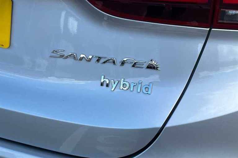 2022 Hyundai Santa Fe 1.6 TGDi Hybrid Premium 5dr 4WD Auto ESTATE PETROL/ELECTRIC Automatic