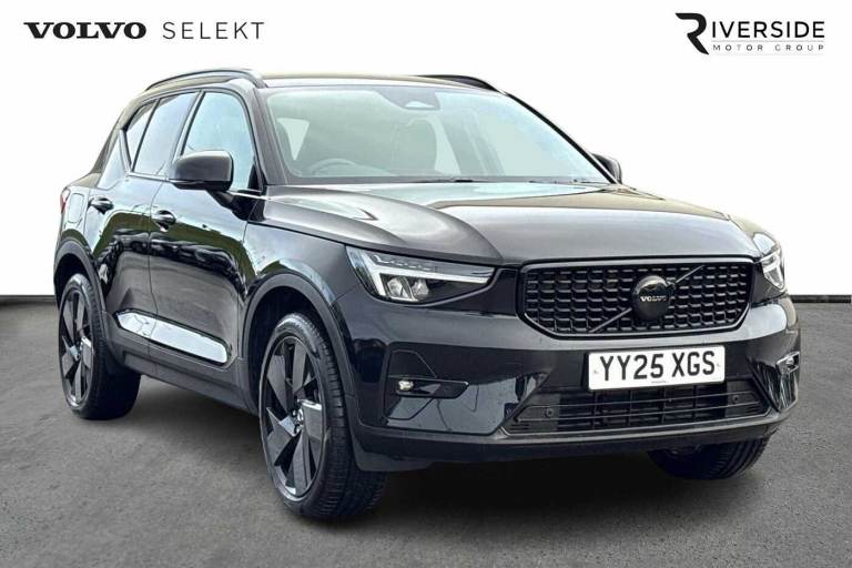 2025 Volvo XC40 Black Edition Plus, B3 Mild hybrid, Petrol Estate Petrol Automatic