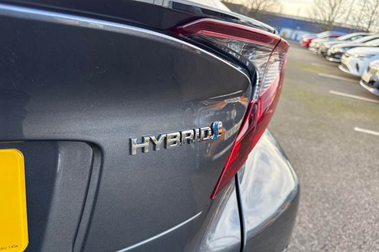 2022 Toyota C-HR 1.8 VVT-h Icon CVT Euro 6 (s/s) 5dr SUV PETROL/ELECTRIC Automatic