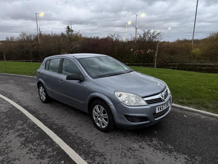 VAUXHALL ASTRA 1.6 i 16v Design 2008
