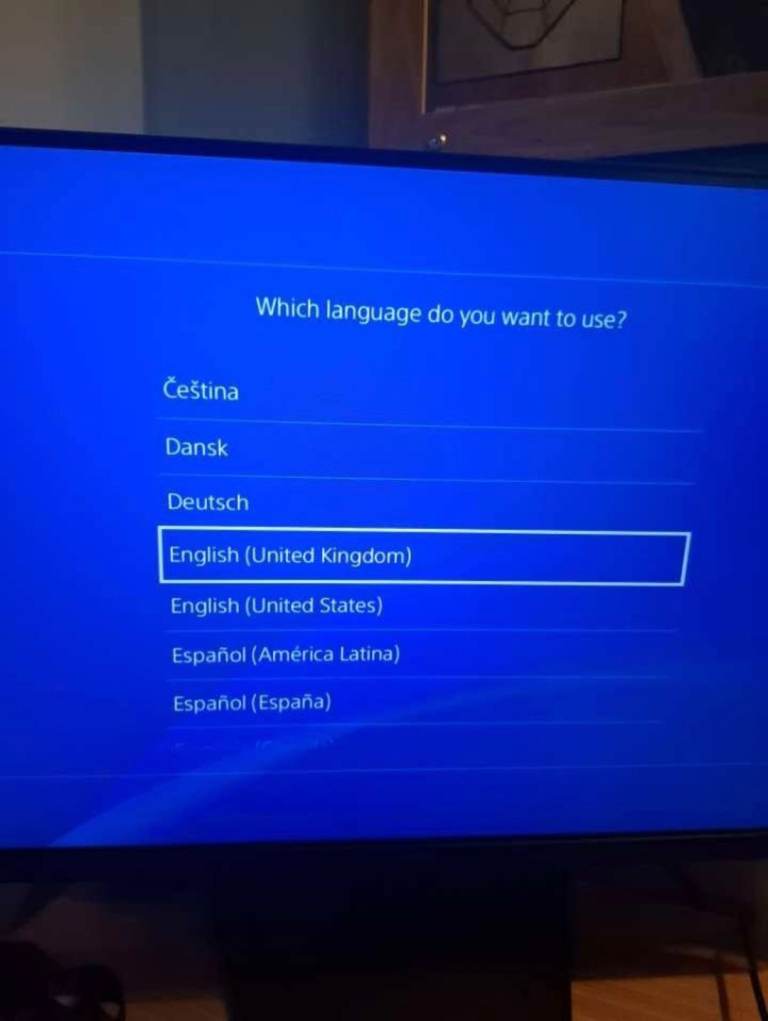 Playstation 4 - 500gb storage + All Cables Included