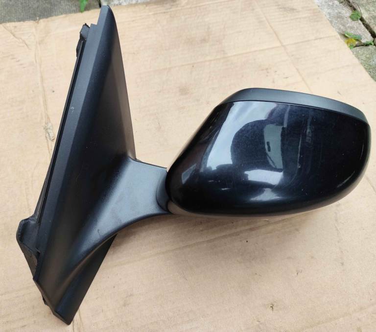 Ford Mondeo MK4 10-15 passenger side electric power folding wing mirror  Black Panther G6 £40