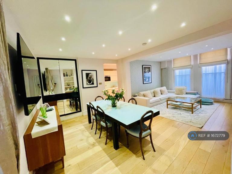3 bedroom flat in Kings Mansions Lawrence Street, London, SW3 (3 bed) (#1672779)
