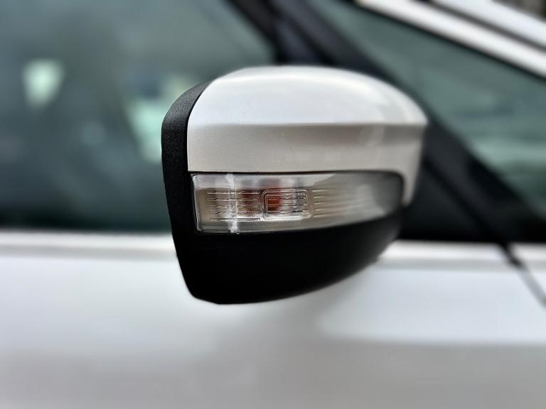 2019 Ford S-Max 2.0 EcoBlue 240 5dr Auto MPV Diesel Automatic