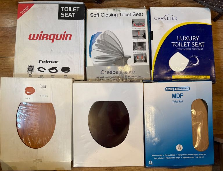 10 toilet seats ( price for each one only £10)New