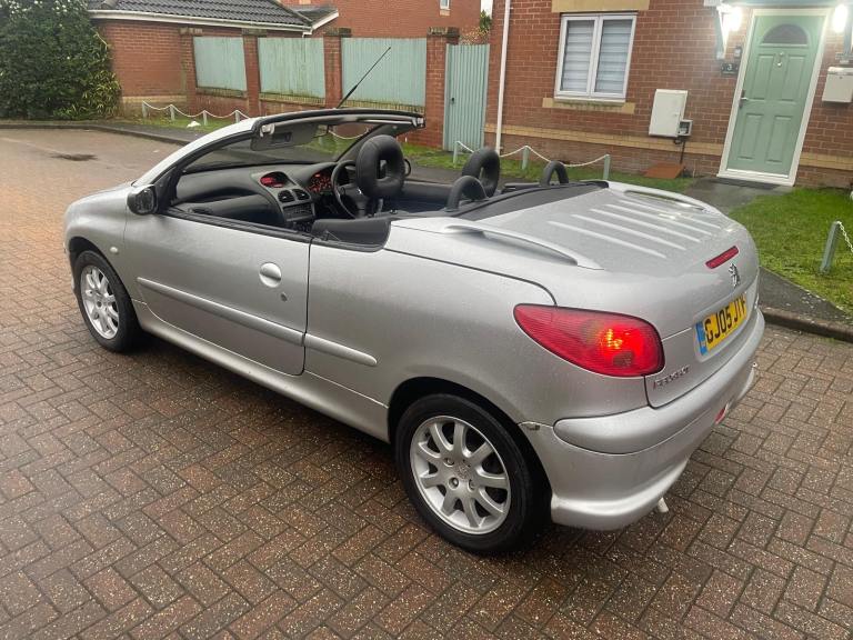 Peugeot, 206, Convertible, 2005, Manual, 1587 (cc), 2 doors