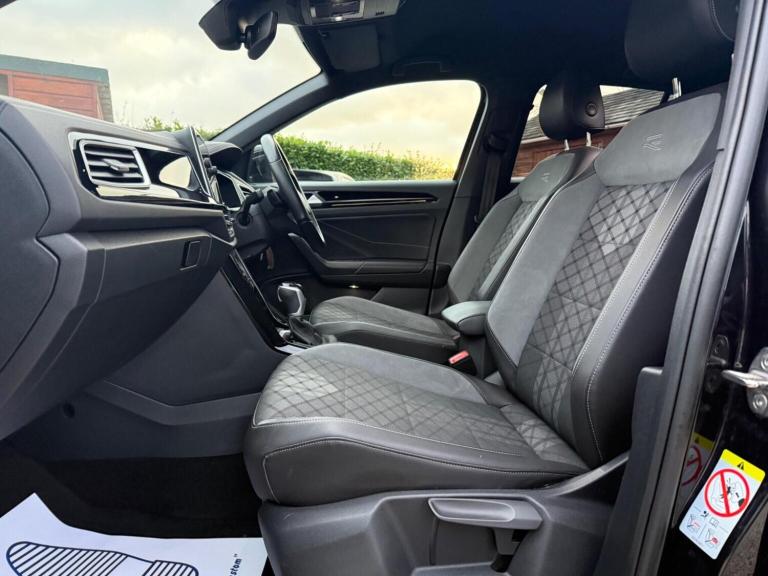 VOLKSWAGEN T-ROC 1.5 TSI R-Line DSG Euro 6 (s/s) 5dr 2022