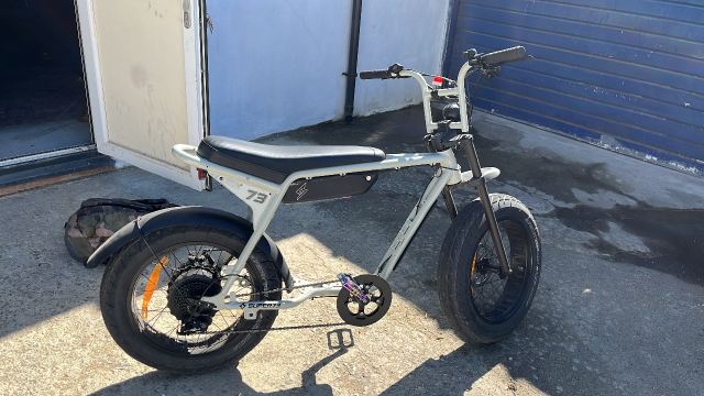 Super73 ZX Electric Bike - moonrock , Good Condition | in Sutton
