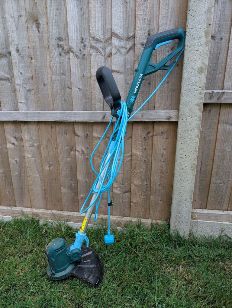 McGregor Corded Grass Trimmer 30cm 450W