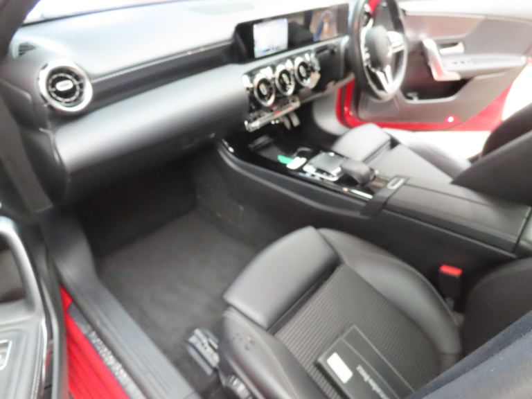 Mercedes-Benz, A CLASS, Hatchback, 2018, Semi-Auto, 1332 (cc), 5 doors